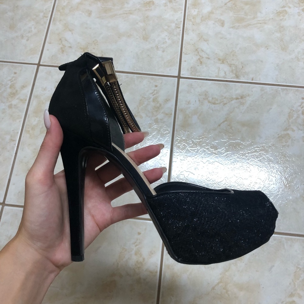 GUESS heels - Picture 4 of 6
